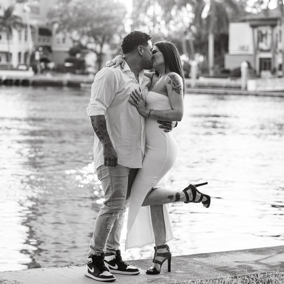 Meet your Posher, Angelina - Picture 5 of 14